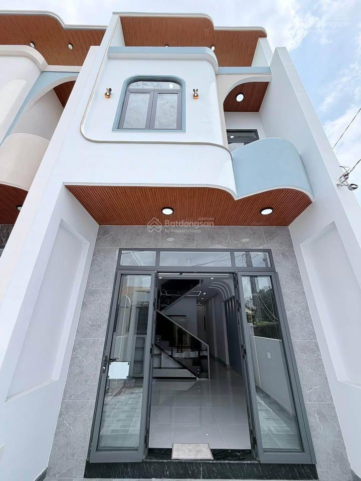 Nhà 1 trệt 1 lầu siêu đẹp ngay gần kdl bửu long sổ riêng thổ cư800tr nhận nhà