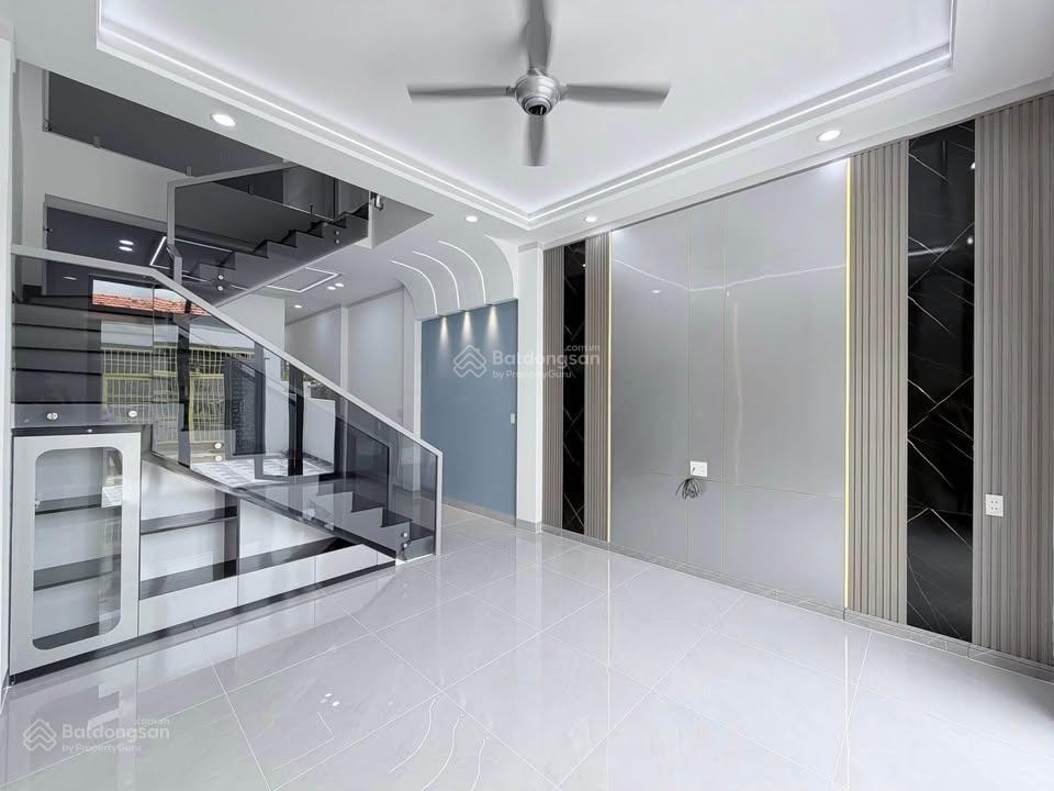 Nhà 1 trệt 1 lầu siêu đẹp ngay gần kdl bửu long sổ riêng thổ cư800tr nhận nhà