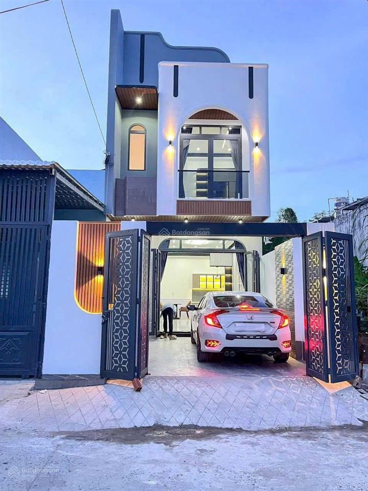 Bán nhà 2 lầu ngay biên hòagần khu du lịch bửu longchỉ cần 800tr nhận nhà