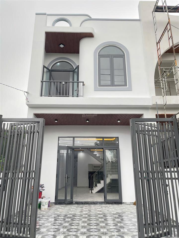 Bán nhà 1 trệt 1 lầu ngay cây xăng 75 cách đường đồng khởi 5phutsổ riêng thổ cư