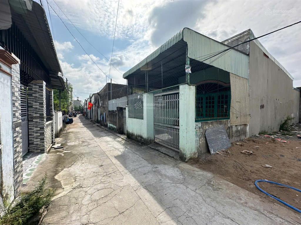 Bán gấp lô đất 119m2 sổ riêng thổ cư ngay đường trục 16 cây xăng đức hưng