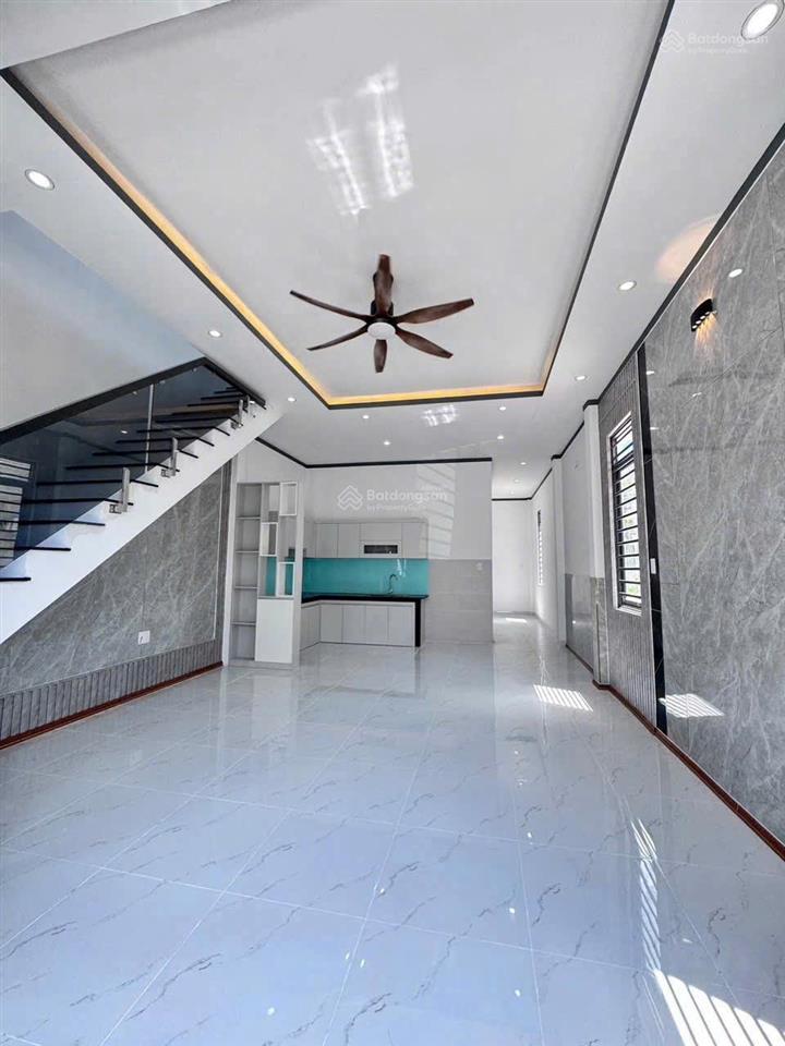 Bán căn nhà góc 2 mặt tiền ngay biên hòa  sổ hồng riêng thổ cư  700tr nhận nhà