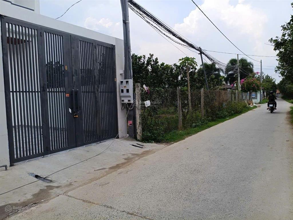 Chính chủ bán gấp lô đất siêu đẹp  ngay gần chợ thạnh phú  sổ riêng thổ cư