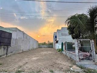 Chính chủ bán gấp lô đất siêu đẹp  ngay gần chợ thạnh phú  sổ riêng thổ cư