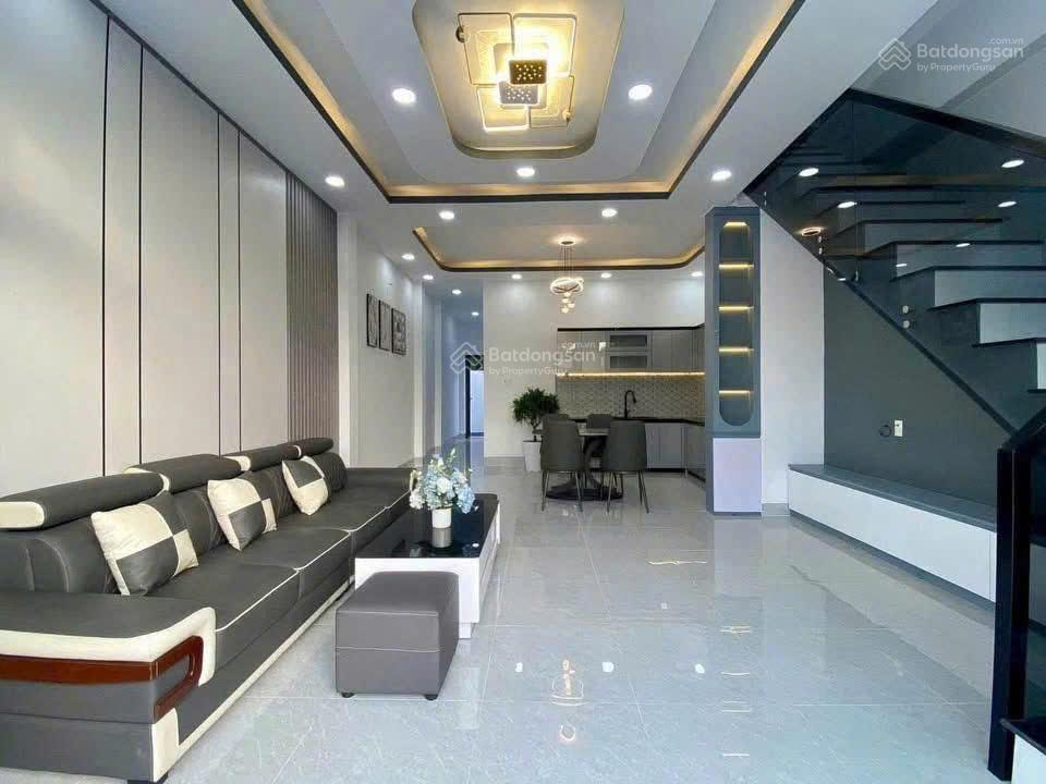 Bán nhà 1 trệt 1 lầu ngay cây xăng đức hưng đường đồng khỏisổ riêng thổ cư