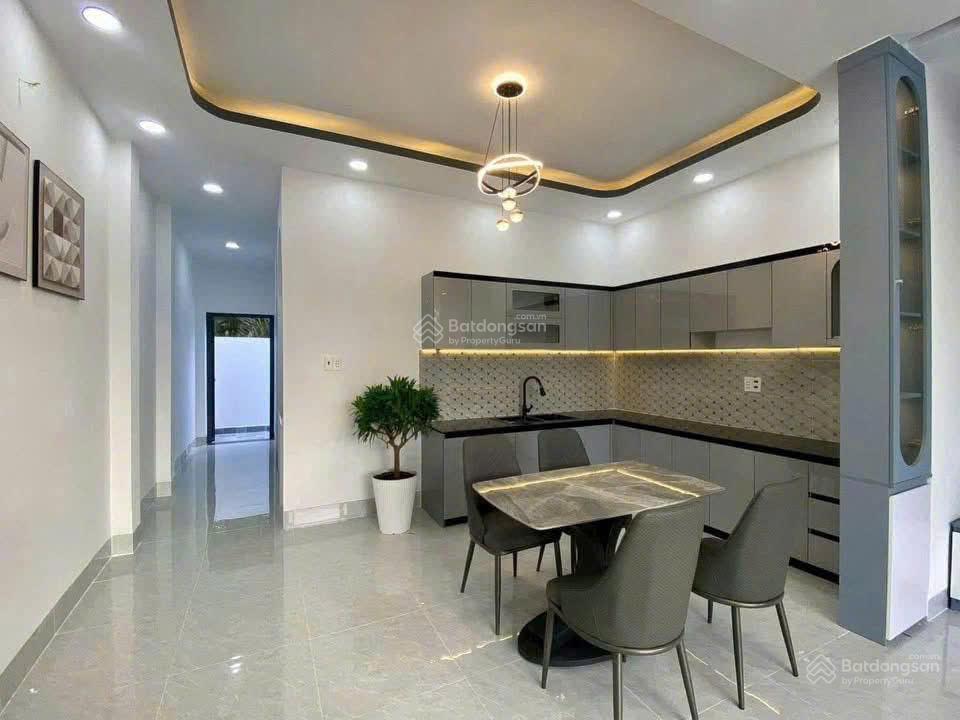 Bán nhà 1 trệt 1 lầu ngay cây xăng đức hưng đường đồng khỏisổ riêng thổ cư