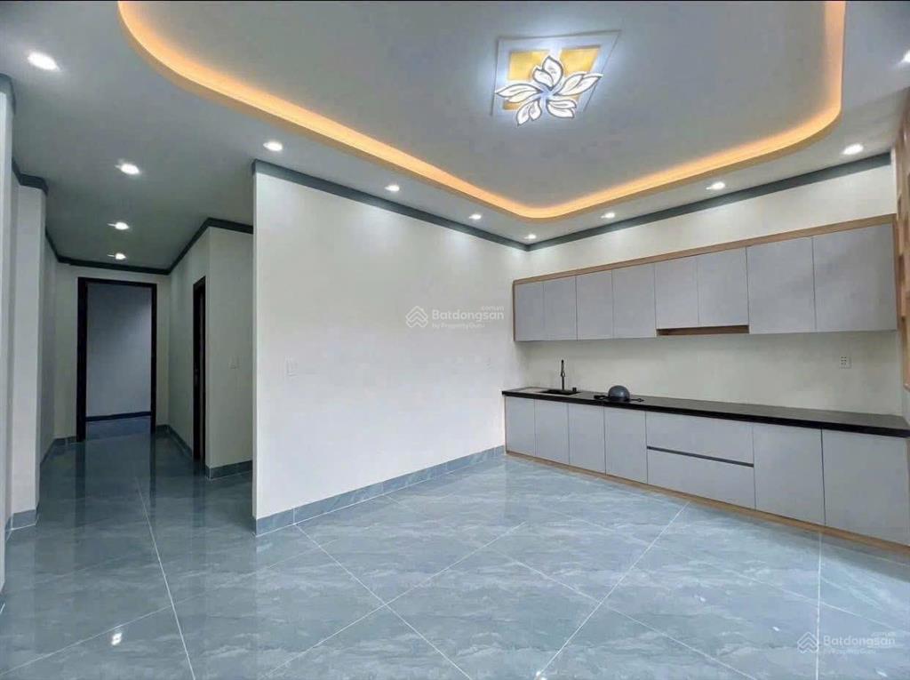 Nhà trệt lửng 3 phòng ngủ siêu đẹp, ngay gần đường đồng khởi, 500tr nhận nhà