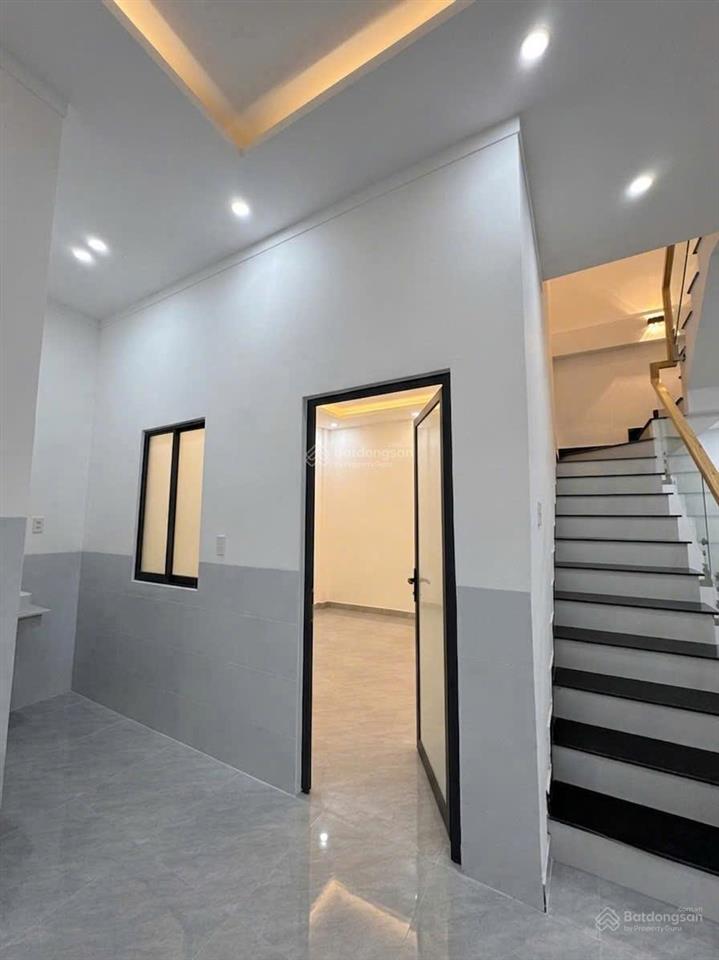 Bán nhà đẹp ngang 7 mét ngay trung tâm phường tân triểu
