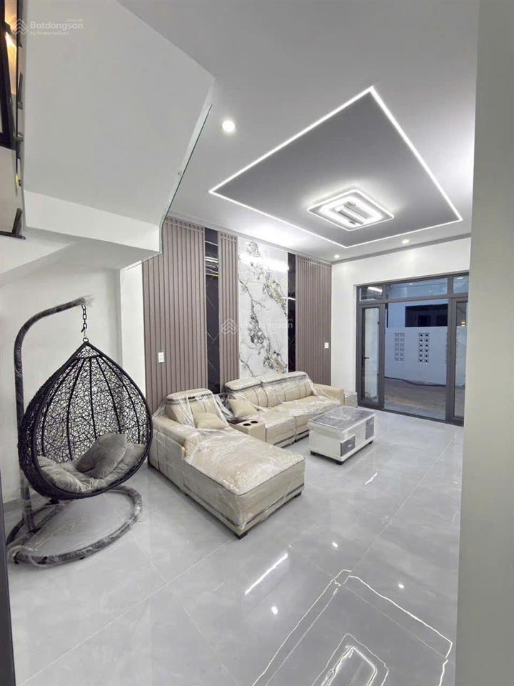 Bán căn nhà biệt thự mini siêu đẹp ngang 7 mét ngay trung tâm chợ tân bình