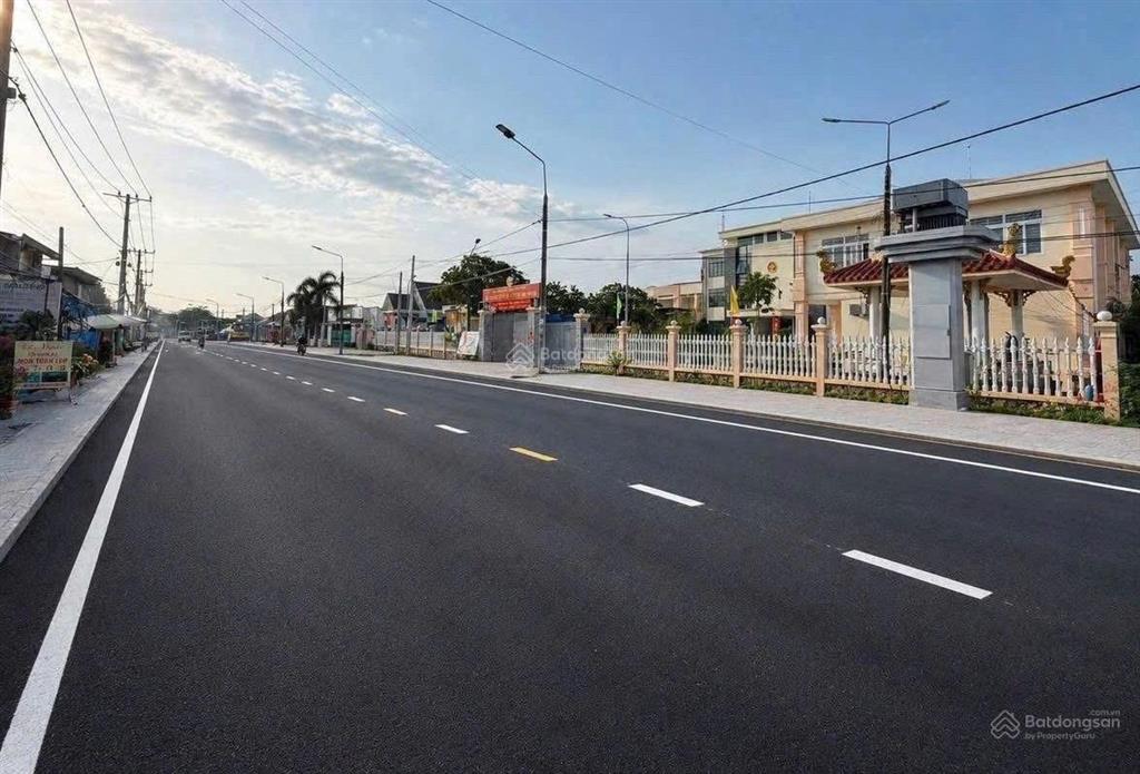 Đất nền mặt tiền đường nhựa  ngay trung tâm phường tân triều  chỉ 980tr