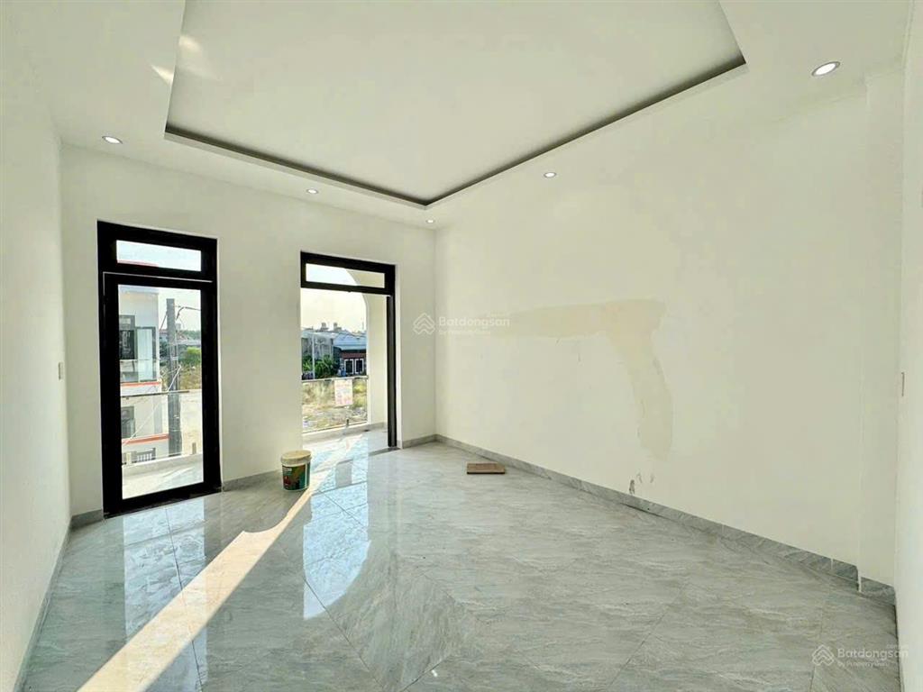 Bán nhà sổ hồng riêng thổ cư hoàn công ngay vòng xoay cổng 11 biên hòa