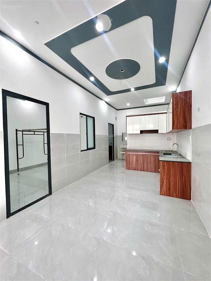 Bán nhà ngang 6 mét, mặt tiền kinh doanh sổ riêng thổ cư  750tr nhận nhà ngay