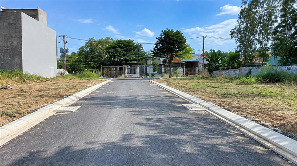 Bán đất khu phố 3 trảng dài  ngay cây xăng đức hưng  sổ riêng thổ cư chỉ 1,85 tỷ