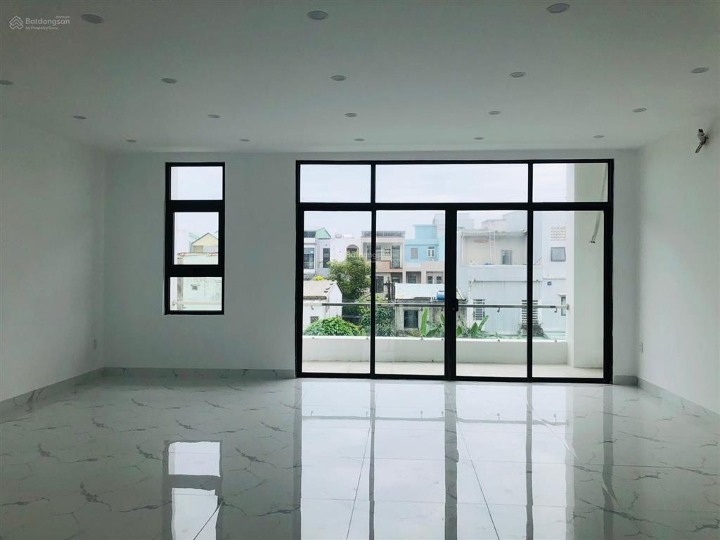 Bán shophouse mt nguyễn sinh sắc 4 tầng đã có sổ đỏ cá nhân. ngay biển, gần siêu thị mega market