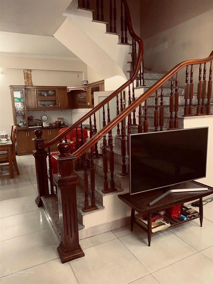 Bán nhà chính chủ 90m2 tại ngõ 122 vĩnh tuy  sổ đỏ chính chủ