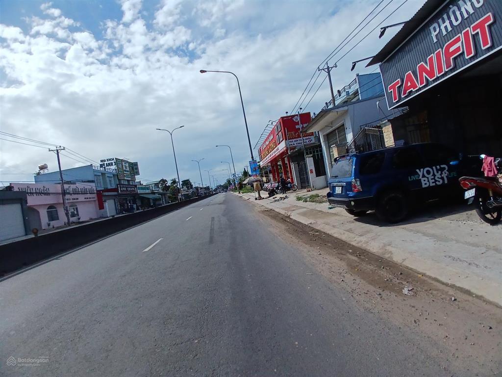 Cần bán đất 2 mặt tiền hậu dài giá hợp lý 7mx78m (70m² odt)