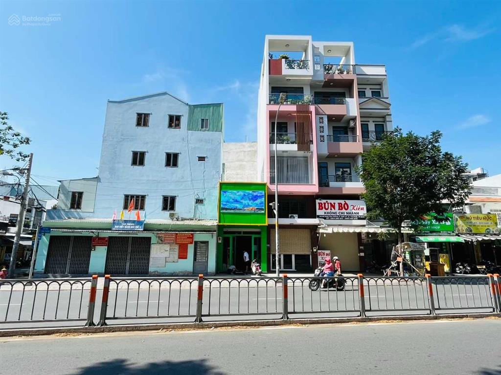 Bán nhà mt đường bờ bao tân thắng (4x22m vuông) đối diện siêu thị aeon mall tân phú, giá 16 tỷ