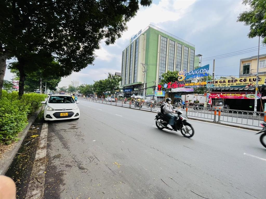 Bán nhà hẻm 149 bờ bao tân thắng (4x19m vuông) nhà 2 lầu mới, giá 10,5 tỷ [đối diện aeon mall]