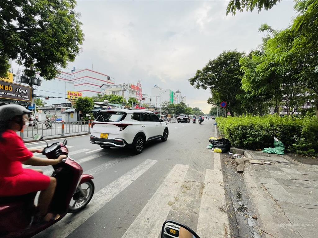 Bán nhà hẻm 149 bờ bao tân thắng (4x19m vuông) nhà 2 lầu mới, giá 10,5 tỷ [đối diện aeon mall]