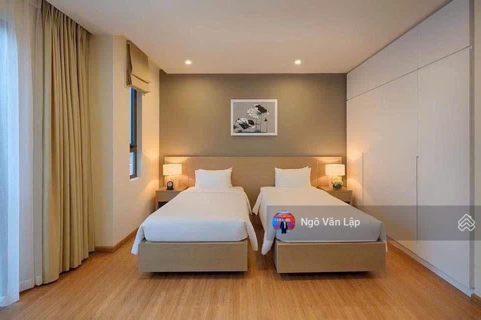 Bán căn lk lotus sẵn sổ giá 8,8 tỷ view bể bơi