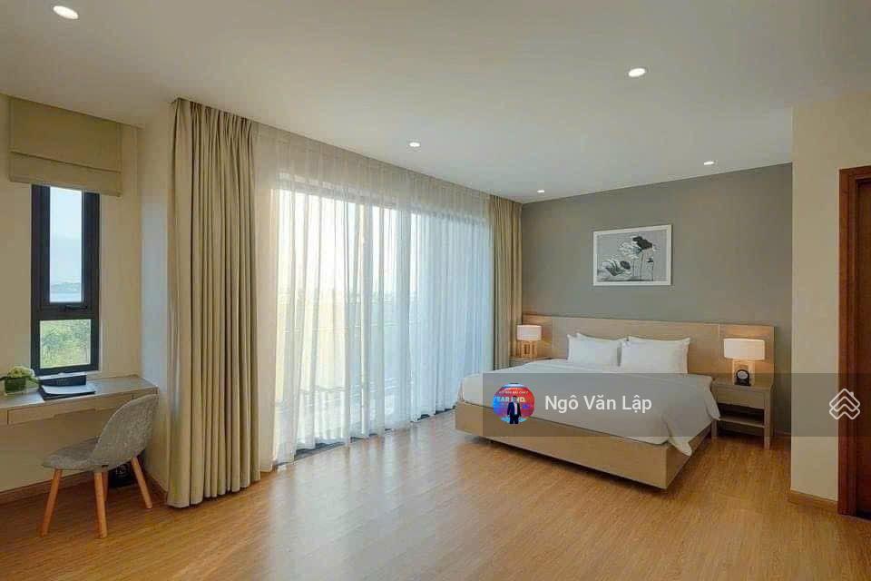 Bán căn lk lotus sẵn sổ giá 8,8 tỷ view bể bơi