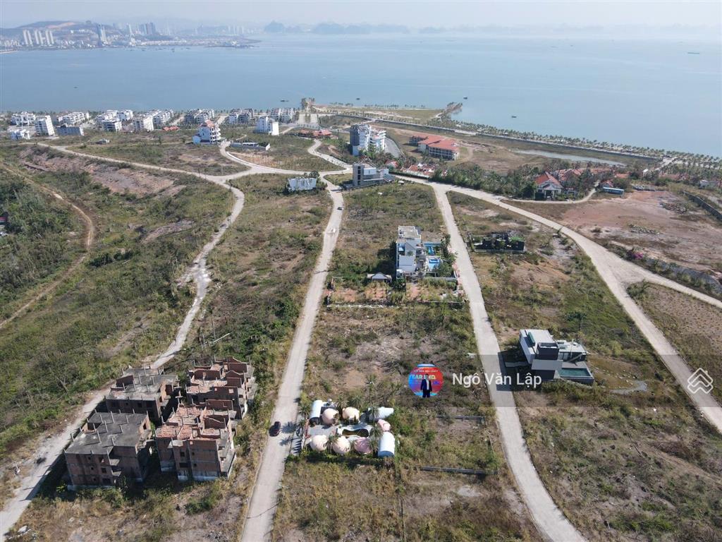 Bán lô góc biệt thự đồi tuần châu 559m2 view biển hướng đông nam, giá 31tr/m2