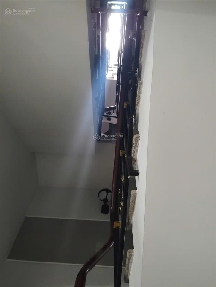Bán nhà riêng hẻm xe hơi, 3 tầng, sân thượng, vị trí đắc địa