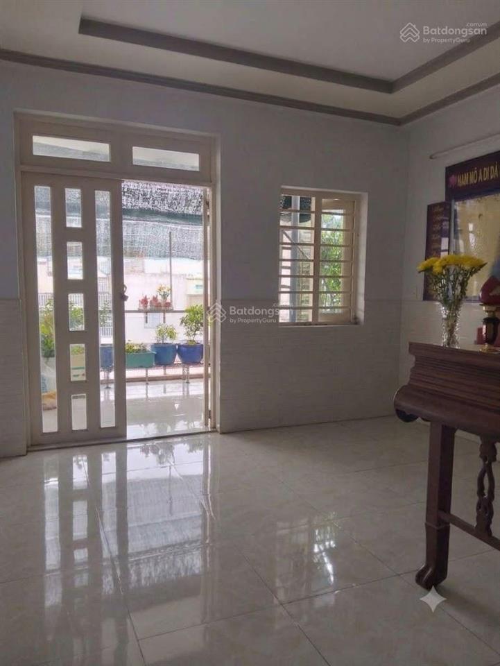 Bán nhà riêng hẻm xe hơi, 3 tầng, sân thượng, vị trí đắc địa
