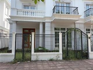 Cho thuê căn biệt thự 192,5m2, phố thành trung, xã gia lâm (thị trấn trâu quỳ cũ), hà nội
