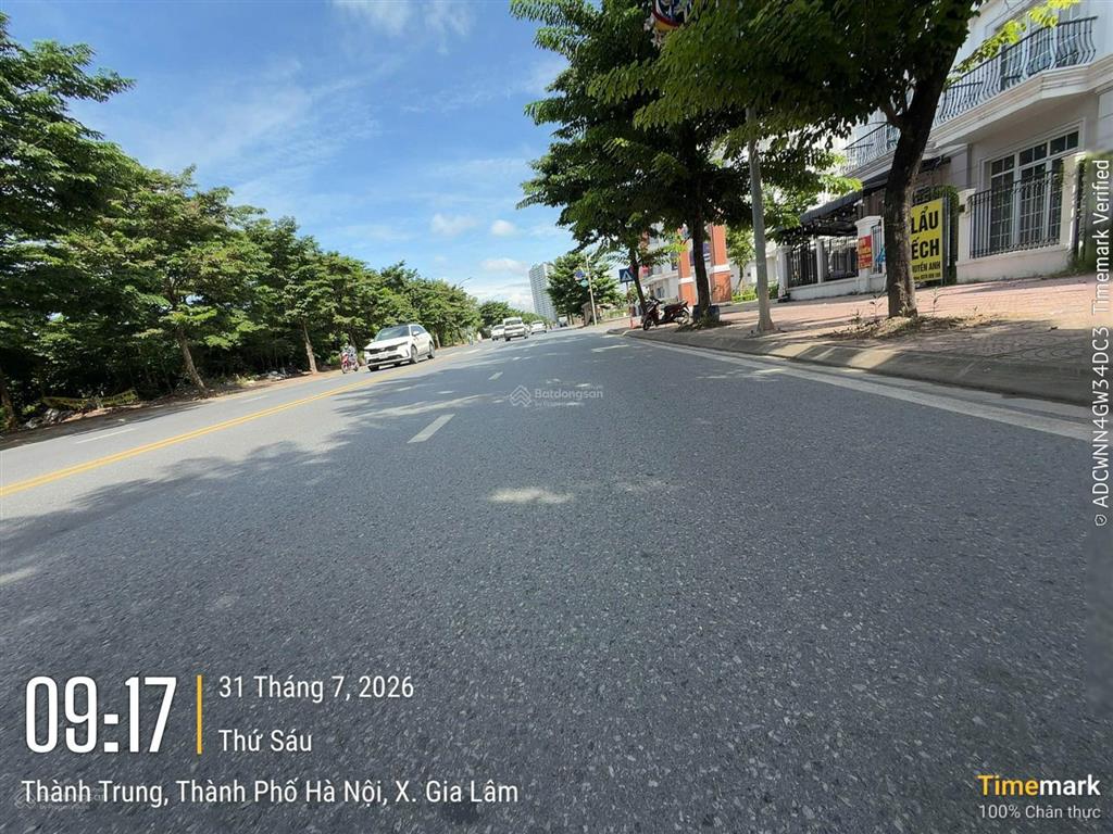 Cho thuê căn biệt thự 192,5m2, phố thành trung, xã gia lâm (thị trấn trâu quỳ cũ), hà nội