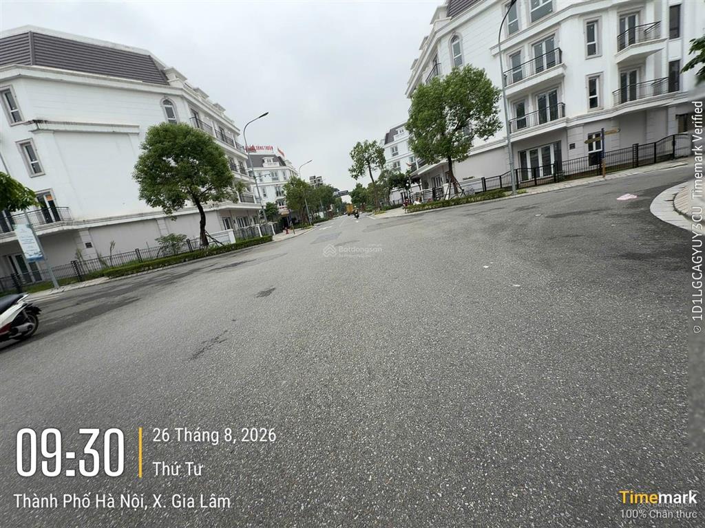Cho thuê căn biệt thự góc 200m2, khu phố thành trung, xã gia lâm (thị trấn trâu quỳ cũ), hà nội