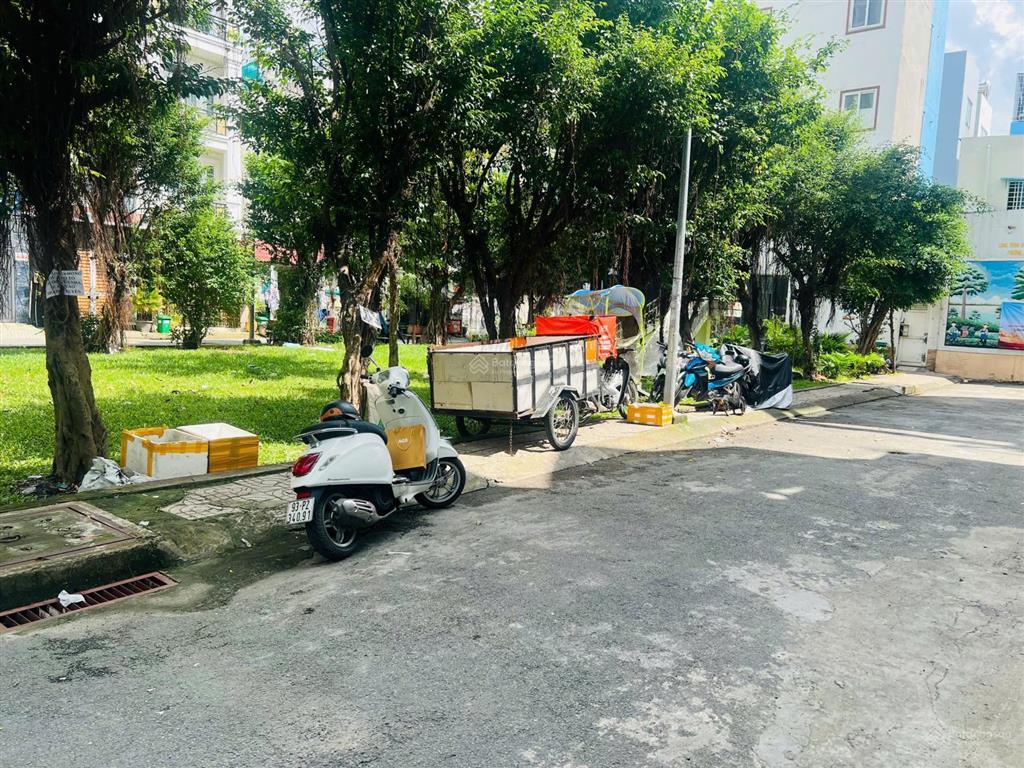 Bán nhà tô hiệu q.tân phú diện tích 4*19 giá bán 12.5tỷ đối diện công viên hẻm 7m 4tầng sân thượng