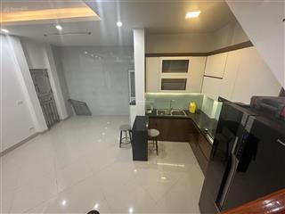 Cho thuê nhà thịnh liệt 35m x 5 tầng