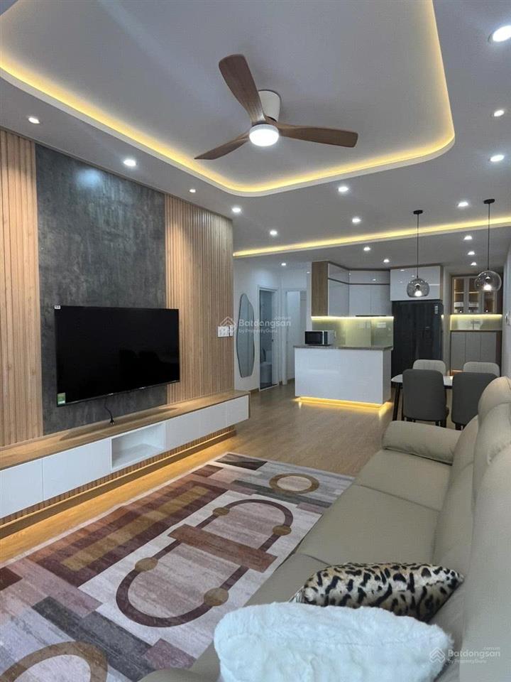 Chính chủ bán gấp căn hộ sky garden 2, phú mỹ hưng q7 giá chỉ 6,25tỷ có hợp đồng thuê 27 triệu/th