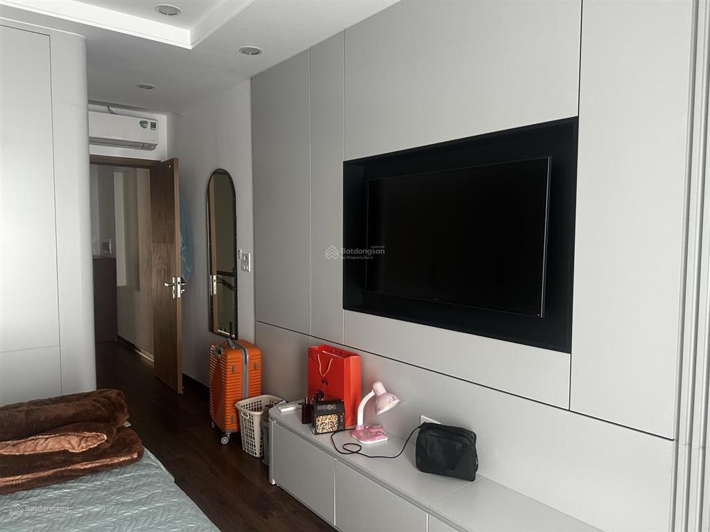 Nhà liền kề khu b, geleximco, 4 tầng  60 m2, 5pn, nhà 2 mặt thoáng vĩnh viễn, full nội thất, 20ty