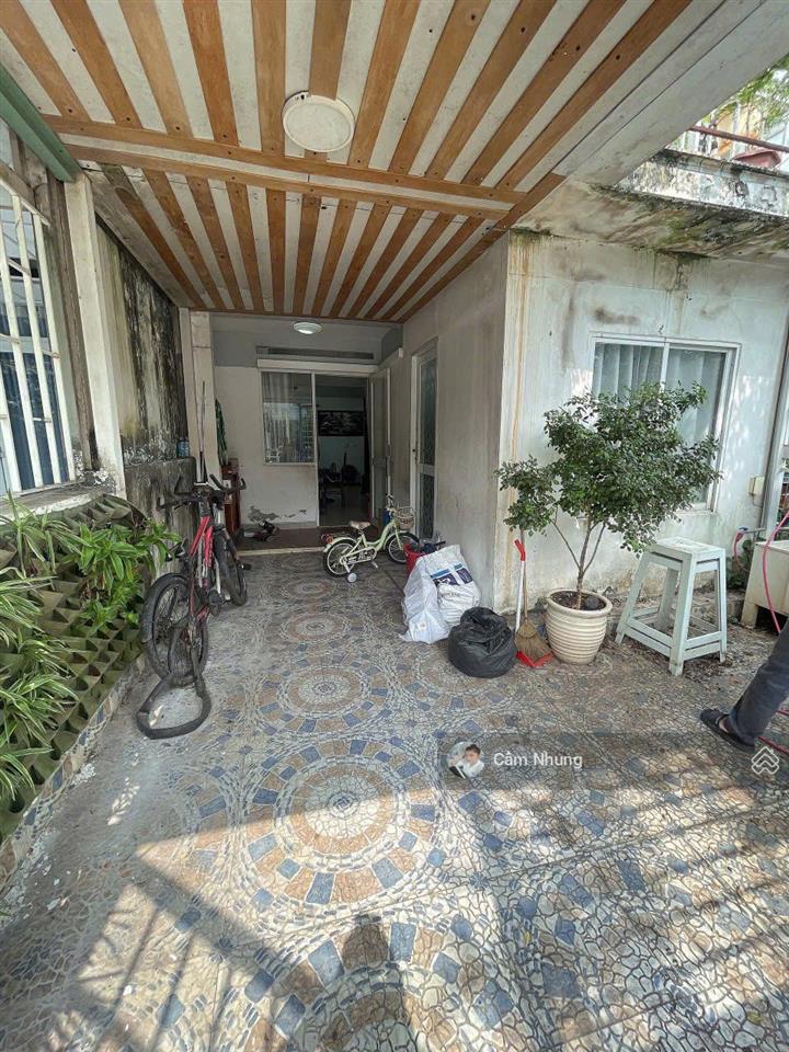 Bán nhà phố liền kề (nhà trống), mặt tiền đường 6m, dt 75m2, giá 4ty5 (tl), 0908 002 ***