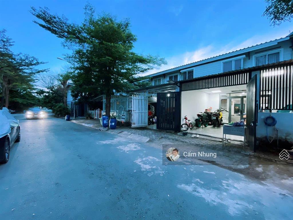 Bán gấp nhà phố liền kề vip eh4 tặng nội thất cao cấp, dt 75m2, giá 5ty1,   0908 002 ***