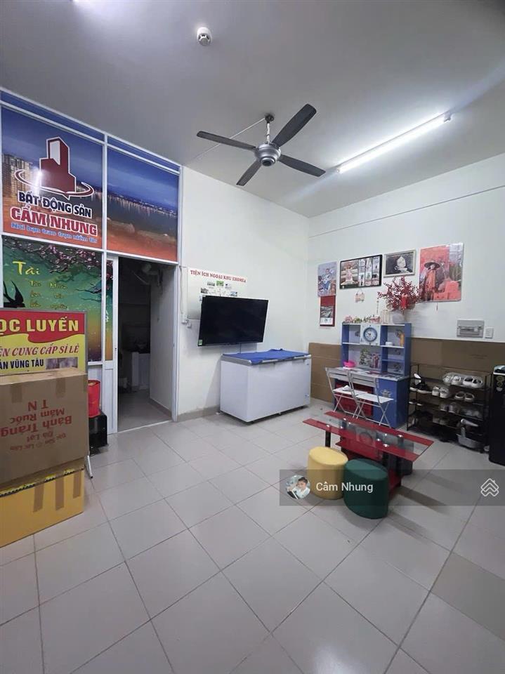 Cho thuê shophouse, dt 35m2, giá 5tr/tháng mặt tiền khu kinh doanh,  0908 002 *** nhung