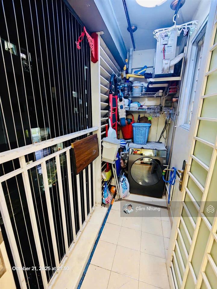 Bán ngay căn góc tầng 2 bên b4  cc ehome4  dt 41m²  giá 1tỷ280,  0908 002 *** gặp nhung