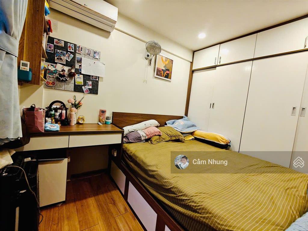 Bán ngay căn góc tầng 2 bên b4  cc ehome4  dt 41m²  giá 1tỷ280,  0908 002 *** gặp nhung