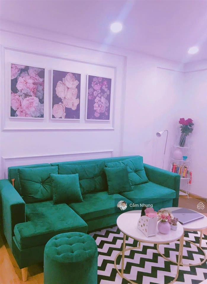 Bán ngay khu b4 tầng 1 block trung tâm chợ, giá 1 tỷ 180,  0908 002 *** gặp nhung