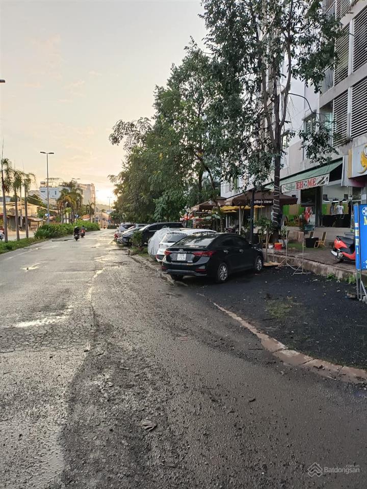 Bán gấp 1 cặp shophouse giá tốt 3tỷ150 đang thu nhập 10tr/th, dt 71,2m²,  0908 002 ***