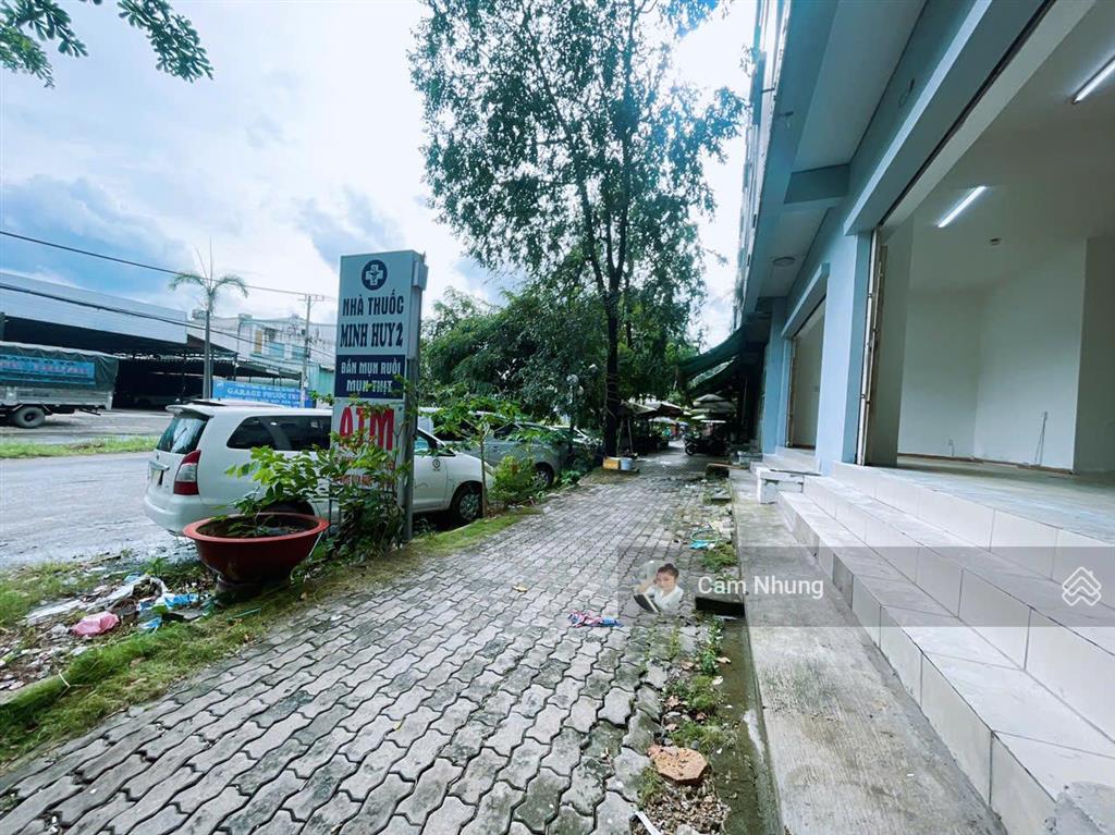 Bán shophouse ehome 4 mặt tiền đường vp41, dt 71m2, giá 3 tỷ 1,  0908 002 *** gặp nhung
