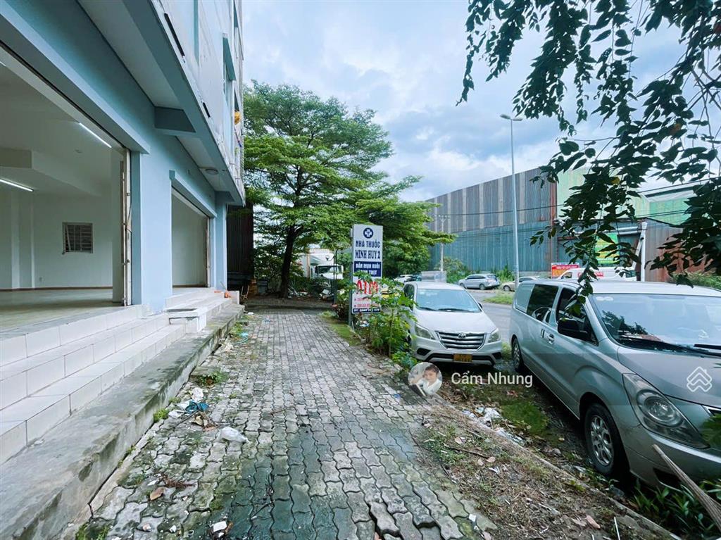 Bán shophouse ehome 4 mặt tiền đường vp41, dt 71m2, giá 3 tỷ 1,  0908 002 *** gặp nhung