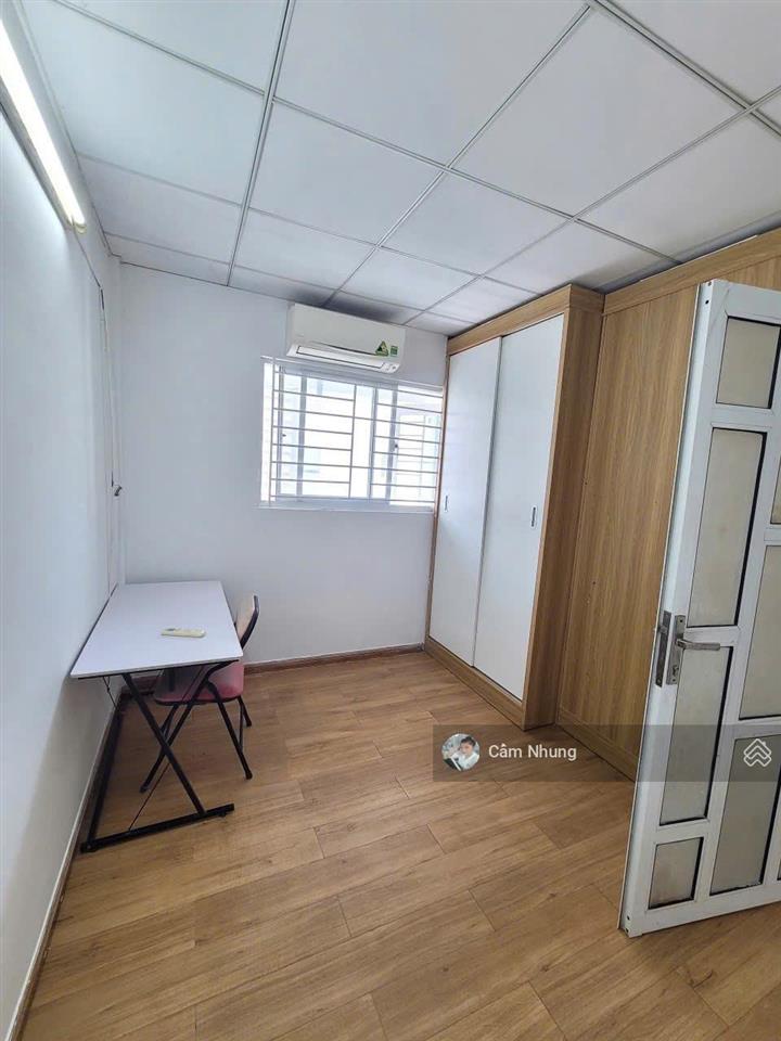 Cho thuê căn hộ ehome 4 block c1 new 100%  nội thất cơ bản  giá 4tr/1 tháng,  0908 002 ***