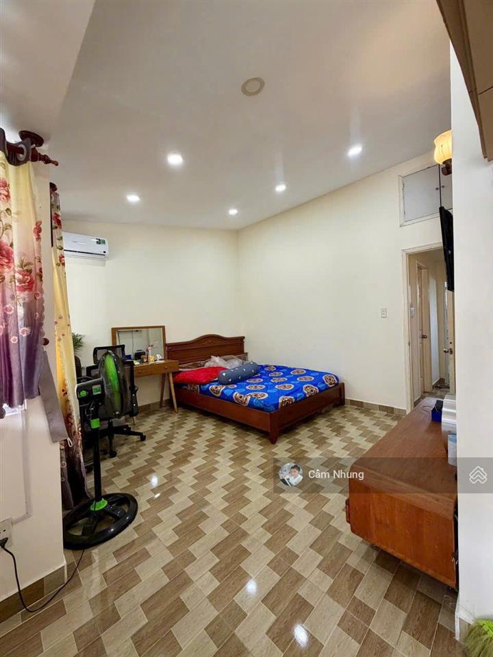 Bán gấp nhà phố liền kề ehome4  dt 75m2  giá 4ty550 shr,  0908 002 *** gặp nhung