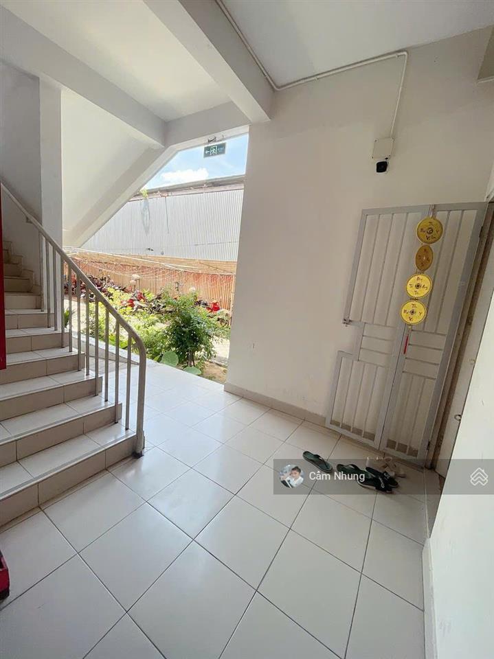 Cho thuê căn trệt, ngay góc 41m² tháng mát, giá 4tr/tháng, ở ngay,  0908 002 ***