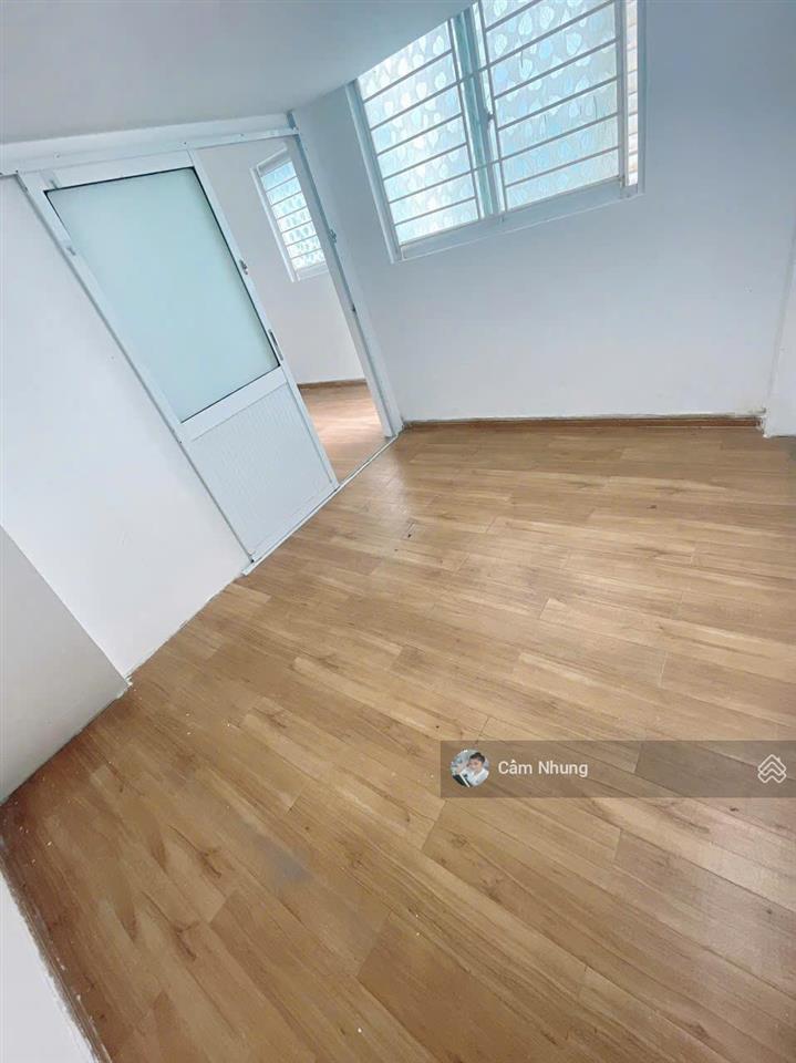 Cho thuê căn trệt một trong số ít tại ehome4, có sẵn 2pn, giá 4tr/tháng,  0908 002 ***