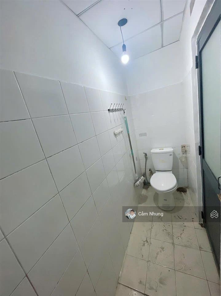 Cho thuê căn trệt một trong số ít tại ehome4, có sẵn 2pn, giá 4tr/tháng,  0908 002 ***