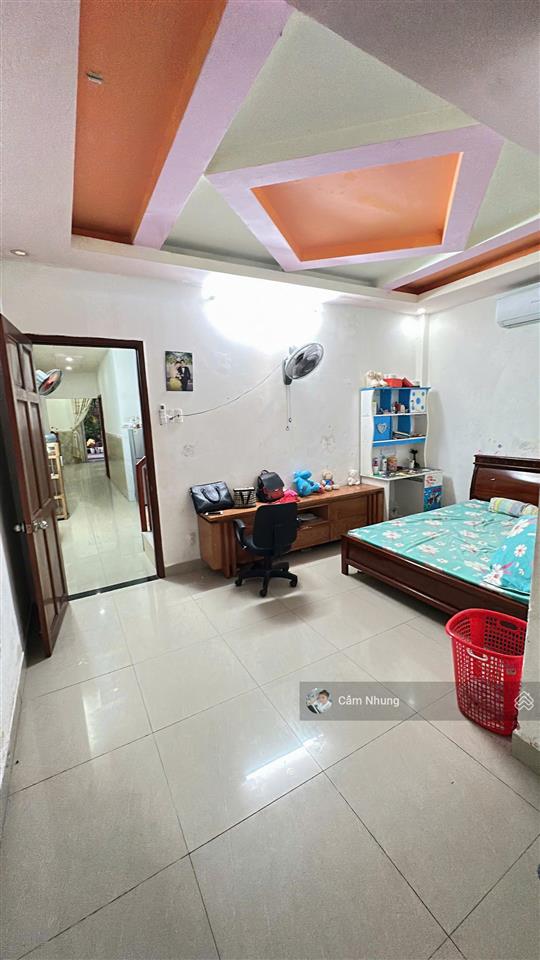 Cho thuê nhà nguyên căn 100m2 full nội thất  dt 100m2, giá 8tr5/1tháng,   0908 002 ***
